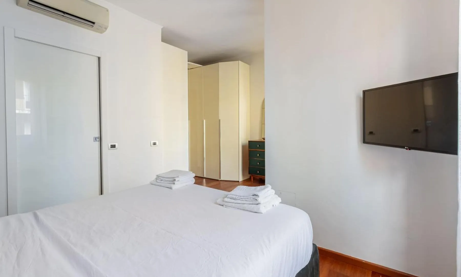 Homeby, Casa Giulia Milan